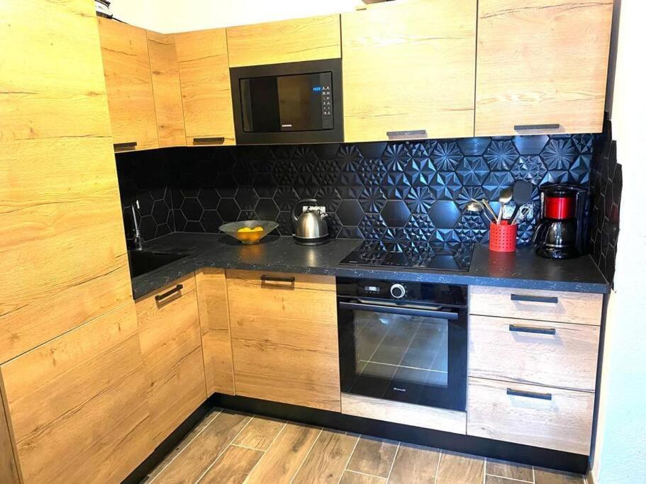 Appartement Cocooning Entierement Renove Les Angles  Exterior photo
