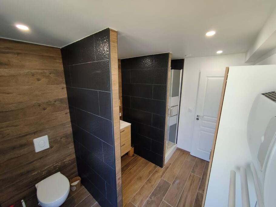 Appartement Cocooning Entierement Renove Les Angles  Exterior photo